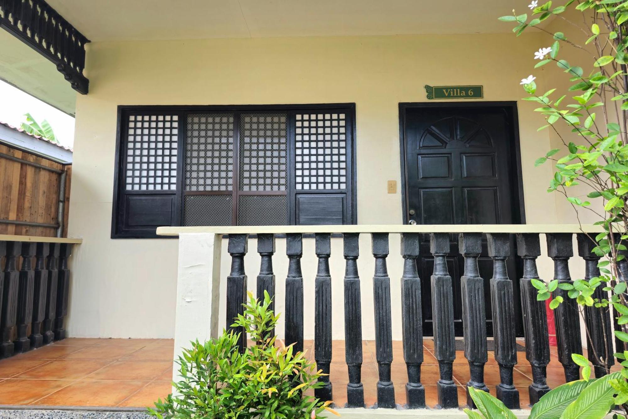 Grand Villa Laguna Bay Exterior photo