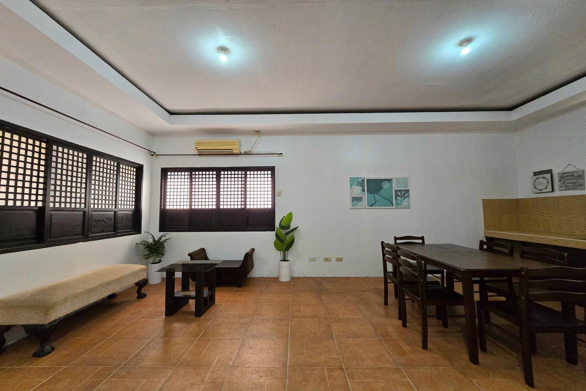 Grand Villa Laguna Bay Exterior photo