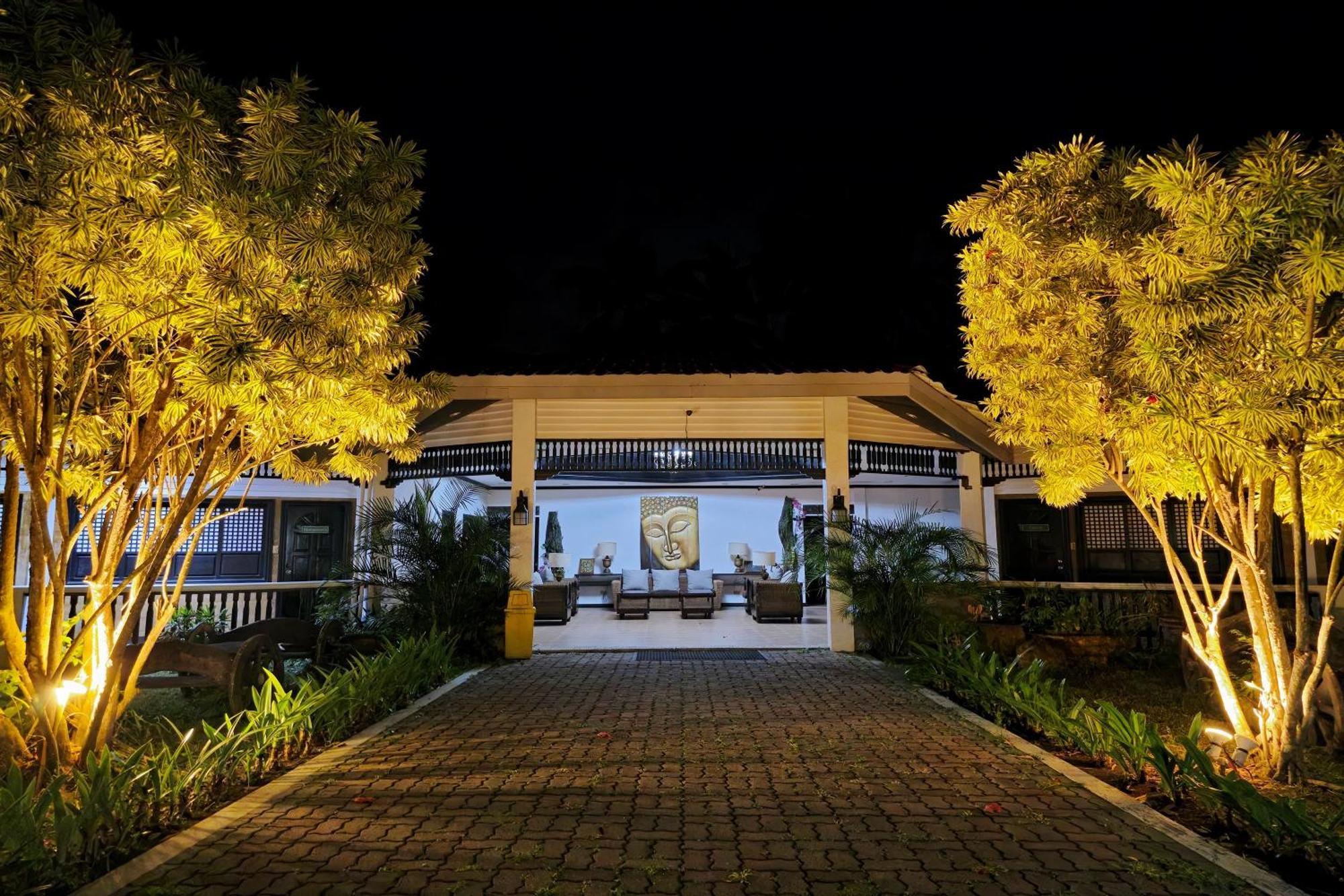 Grand Villa Laguna Bay Exterior photo